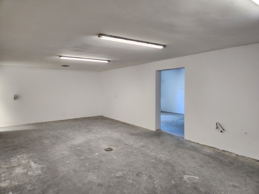 To Let commercial Property for Rent in Somerset West Western Cape